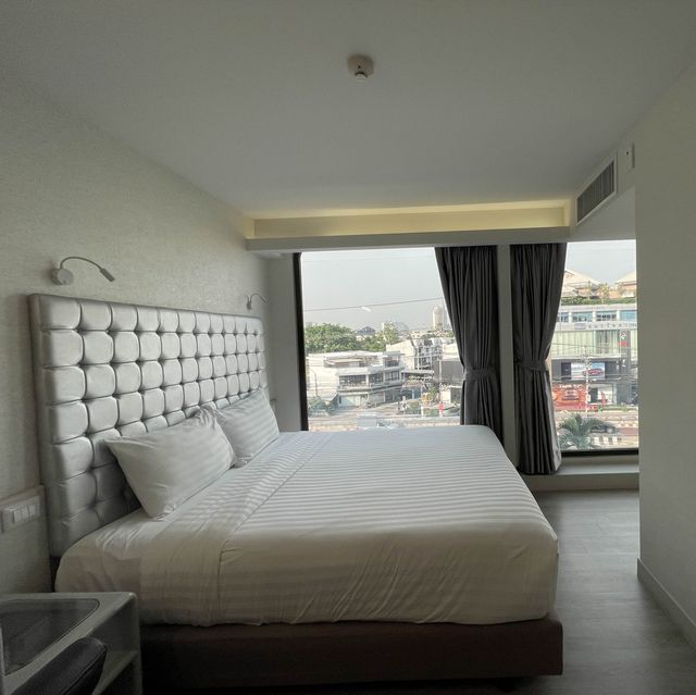 Justice Hotel (โรงแรมจัสติส)