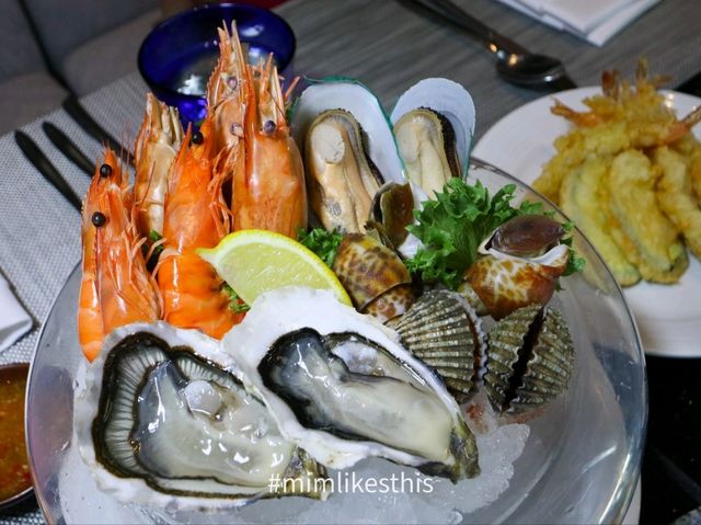 ดินเนอร์บุฟเฟ่ต์ วิวแม่น้ำเจ้าพระยา