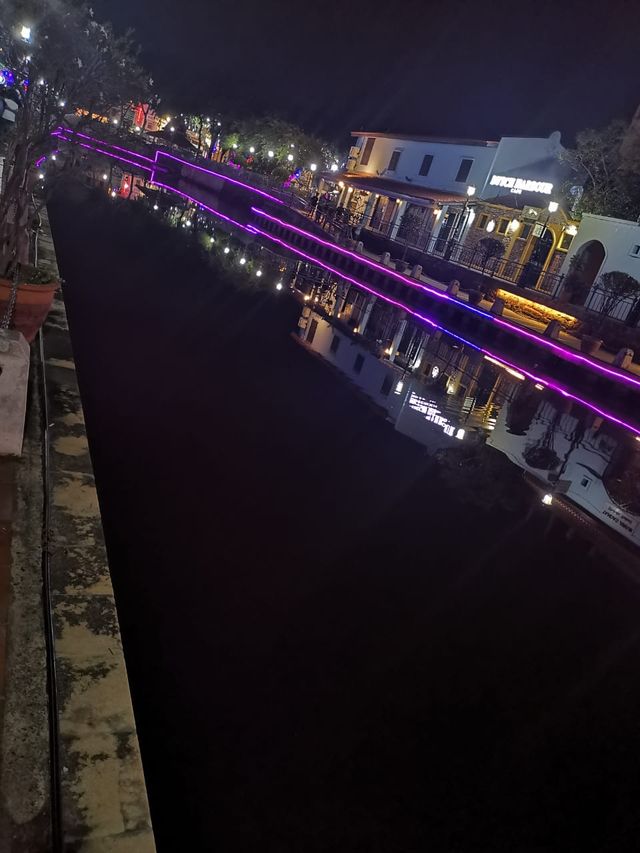 MELAKA -  " LITTLE VENICE OF ASIA "
