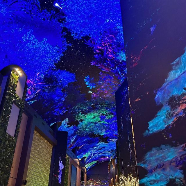 🌴 미디어 파사드가 매력적인 인천에서의 휴양, 인스파이어에 방문해보세요💙