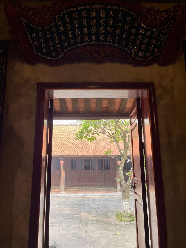 วัดกวานแถ่งห์ (Đền Quán Thánh) 🇻🇳