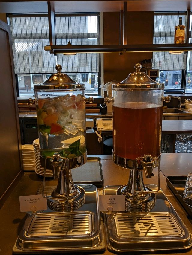アゴーラ京都四条ホテルの１階には、ショット・バーが有り、凄く洒落てる！