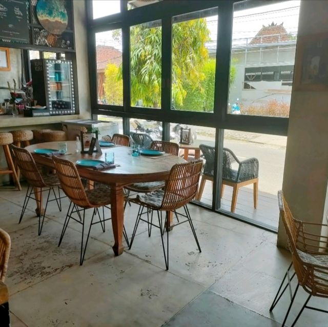 【バリ島】在住者にも人気のスペイン料理ならココ！