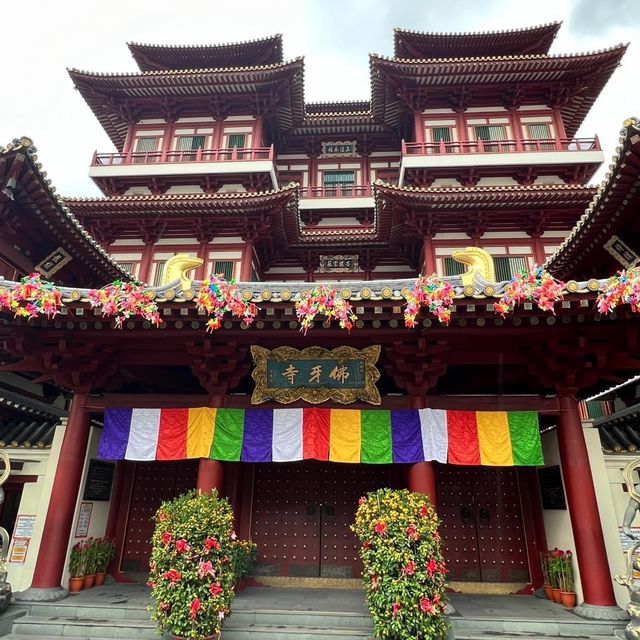 Buddha Tooth Relic Temple 