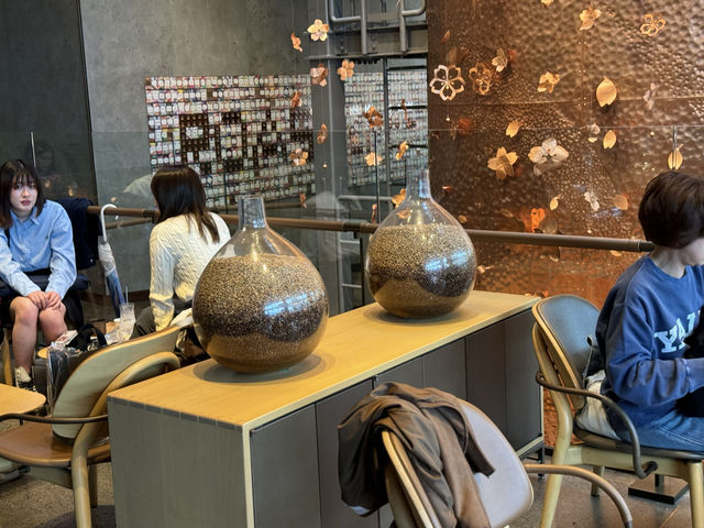 CoStudio | スターバックスコーヒー リザーブ ロースタリー 東京 - 美味しいコーヒーと素敵な雰囲気☕️✨