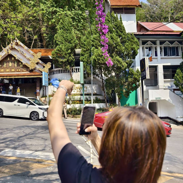 雙龍寺Doi Suthep，在清邁。