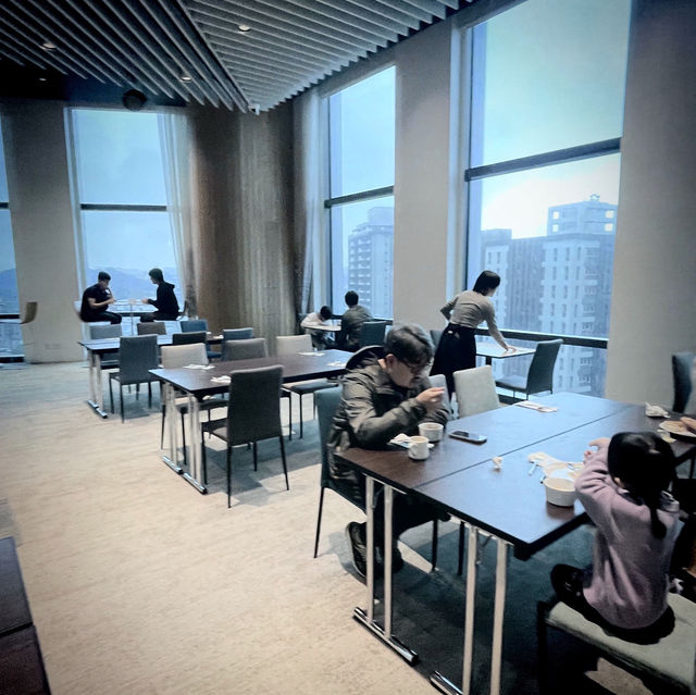 臺北南港 舒適商務旅館 The Place Taipei 南港老爺行旅