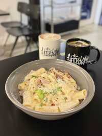 首爾弘大小巷內的時尚咖啡店-Hooligan Coffee