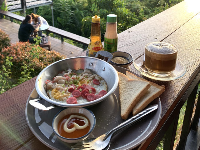 จิบกาแฟ ชมวิว แลหมอก 360 องศา กระบี่⛰🌥