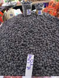 探遊外地市場 🏘️ 感受亞熱帶物種繁盛 🌽 詩巫中央市場 🛒 😉 
