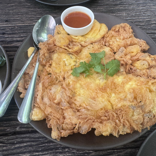 Bahn Suan Sathorn