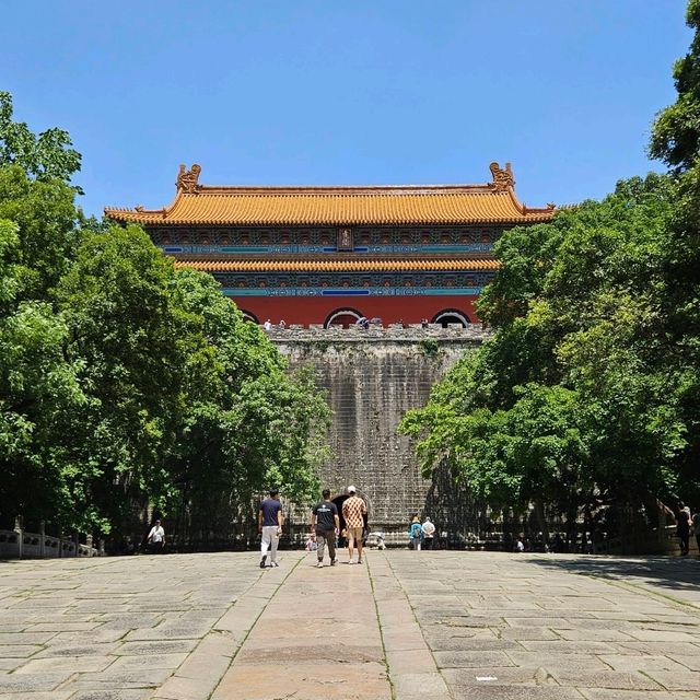 初夏遊南京，漫步明孝陵