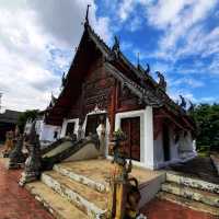 วัดประตูป่อง โบราณสถานแห่งเขลางค์นคร