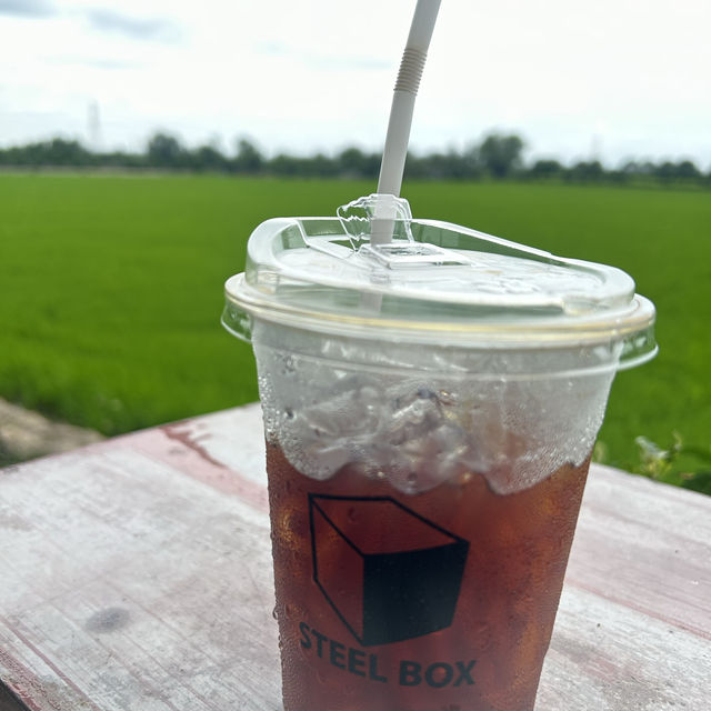 Steel Box 📦 Cafe ☕️ 