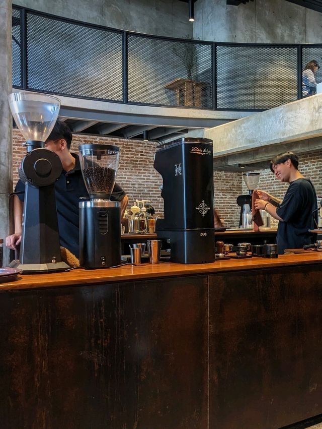 AKHA AMA COFFEE - อาข่า อาม่า คาเฟ่เชียงใหม่
