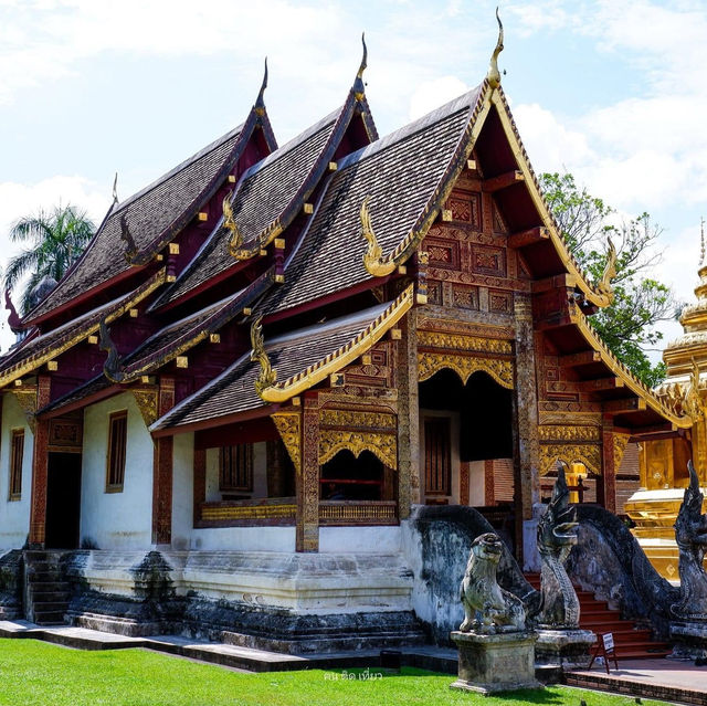"วัดพระสิงห์วรมหาวิหาร" วัดดังเชียงใหม่