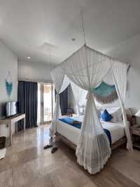 The most romantic resort to catch the Penida sunset 