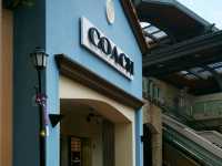 Lets Shopaholic at Johor Premium Outlets