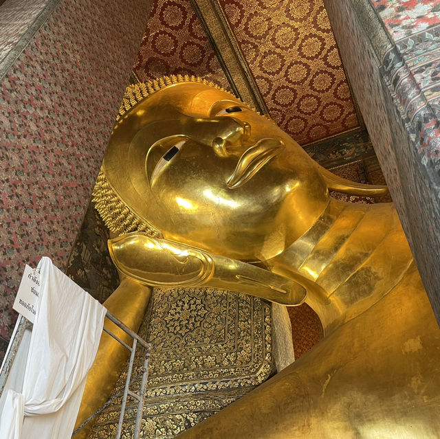 【泰國曼谷】臥佛寺：壯觀巨像，靜心冥想，必訪景點！