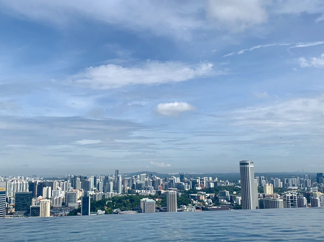 IG-worthy Infinity Pool at MBS