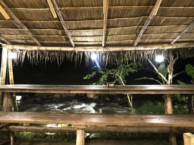 ร้านหัวสะพาน ร้านอาหารเหนือแบบโลคอลในอ.บ่อเกลือ