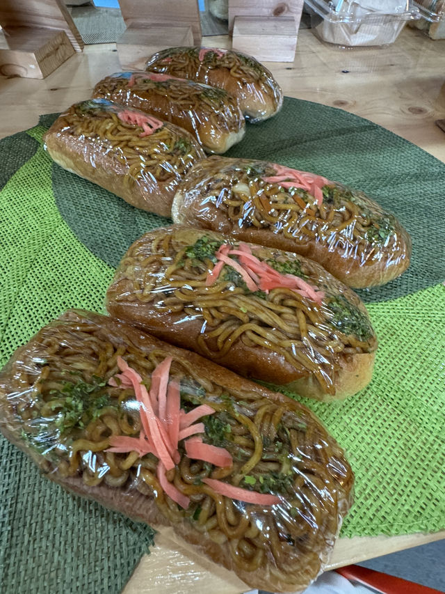 【福岡グルメ】倉庫をリノベーションしたパンもお客さんも多いベーカリー🍞🥖