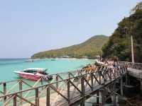“หาดเทียน” ชายหาดน่ารักเกาะล้าน