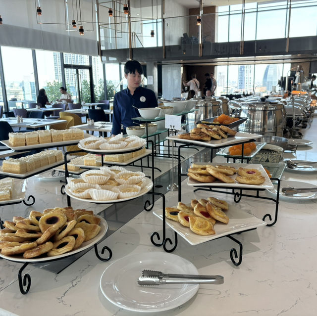 ［The Quarter Ari by UHG］超美高層游泳池及餐廳，位於Ari 的時尚、舒適酒店👍🏻