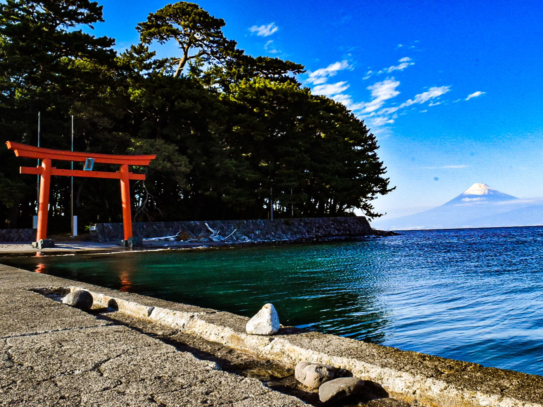 海の向こうの富士山 」の風景壁紙・写真｜海月