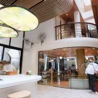 Bite & Bond Cafe เสาชิงช้า: คาเฟ่สุดชิคในย่านเก่า