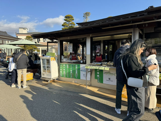 หมู่บ้านน้ำใส (Oshino Hakkai) 🇯🇵