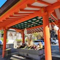神戶必遊，莊嚴且極具歷史的生田神社。