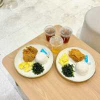 Crispy Chicken Delights at Jatinangor House Sorowajan
