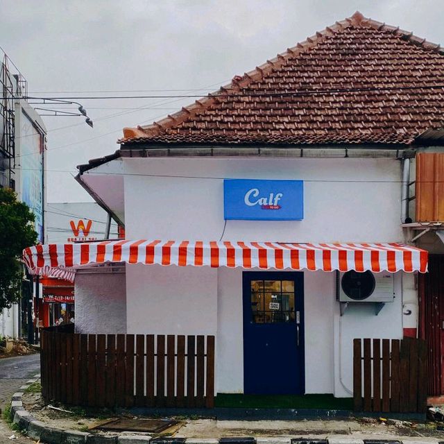 Kopi Calf: A Delightful Coffee Experience
