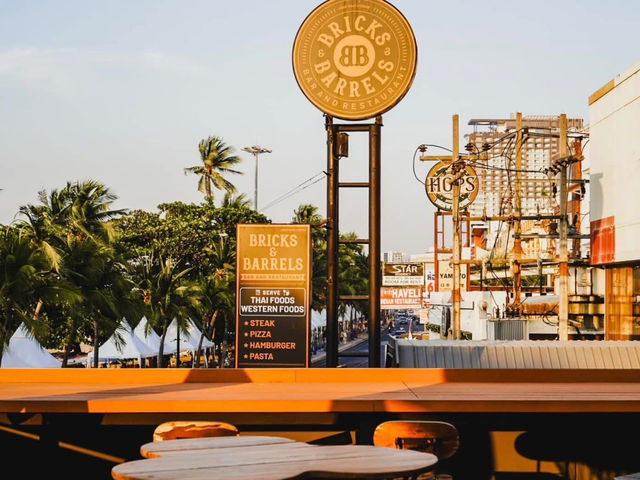 🏝️Toast Brunch&Brew Pattaya ร้านอาหารริมหาดพัทยา