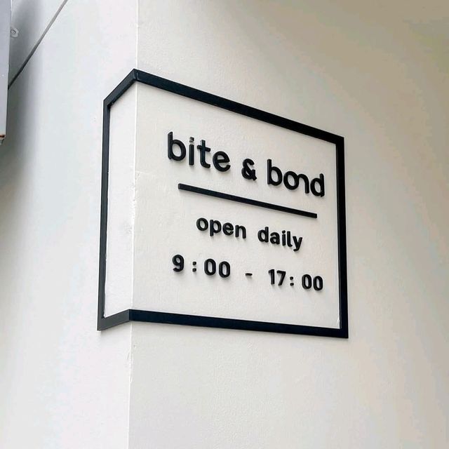 Bite & Bond