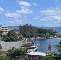 Discovering the Magic of Lake Toba: A Journey Through Indonesia’s Natural Wonder!