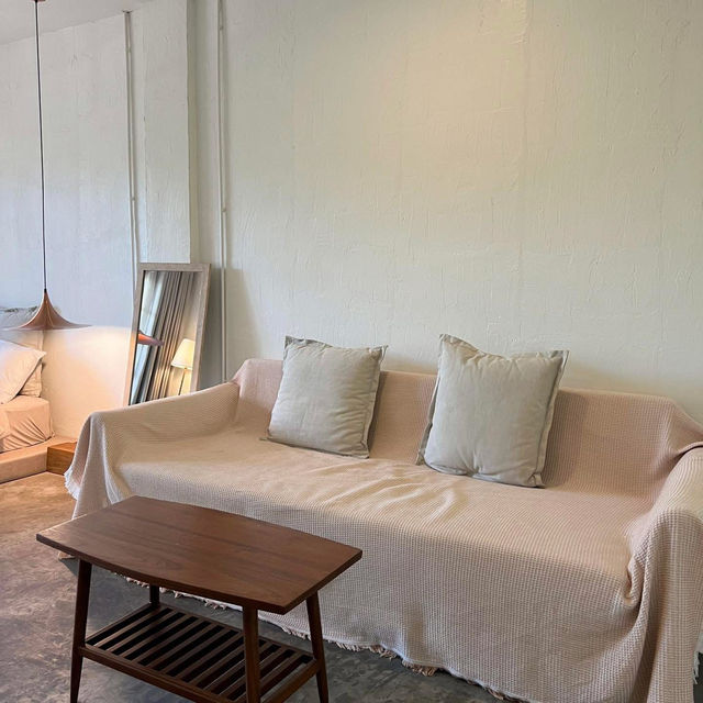 TWO-โท : Bed and Cafe, ศรีภูมิ 🪵🍂