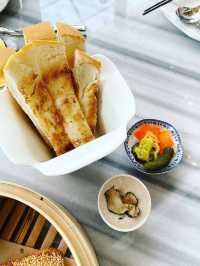 Angmor "อั้งม้อ"