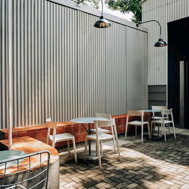 MOSA COFFEE GARAGE