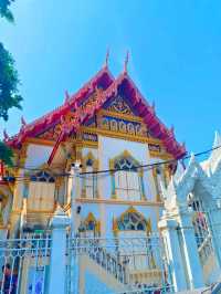 วัดสามปลื้ม วัดเก่าเเก่ย่านถนนจักรวรรดิ