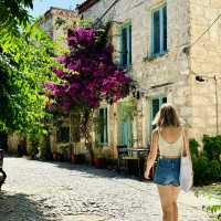 Alaçatı: Where Charm Meets the Aegean 🌺✨🇹🇷