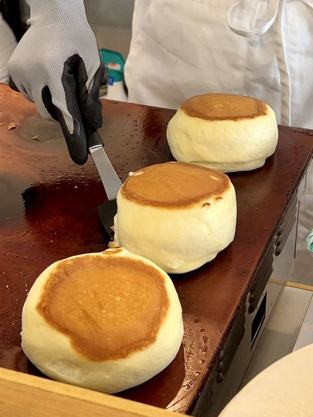 Fluffy Soufflé Pancakes at Howan