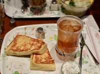 Fluffy French Toast at Cafe Aaliya