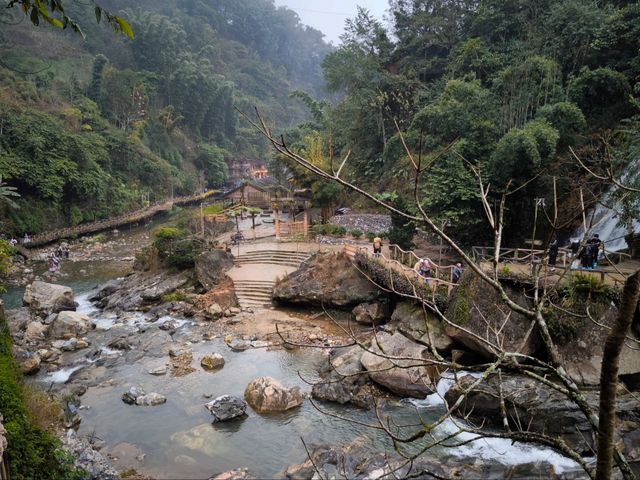 Cat Cat Village: A traditional Hmong village in the heart of Sapa