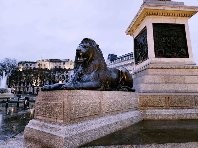 🌧️ 雨中漫步特拉法加廣場（Trafalgar Square）——倫敦的藝術與歷史交匯點