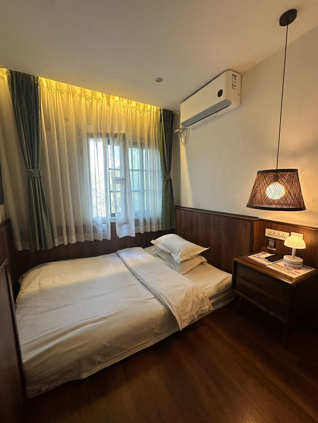 ที่พักเฉิงตู POSHPACKER flipflop youth hostel 