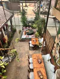 Cool restaurant in Chitwan