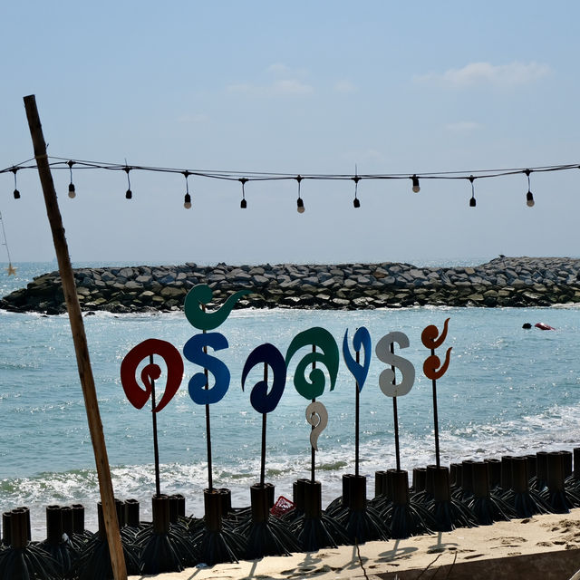 ครัวลุงระ ร้านอาหารทะเลติดหาดแสงจันทร์ ระยอง