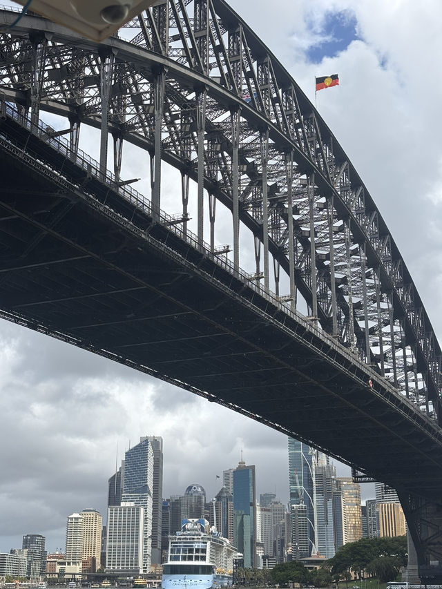 Breathtaking Sydney Harbour Bridge is a MUST VISIT!!